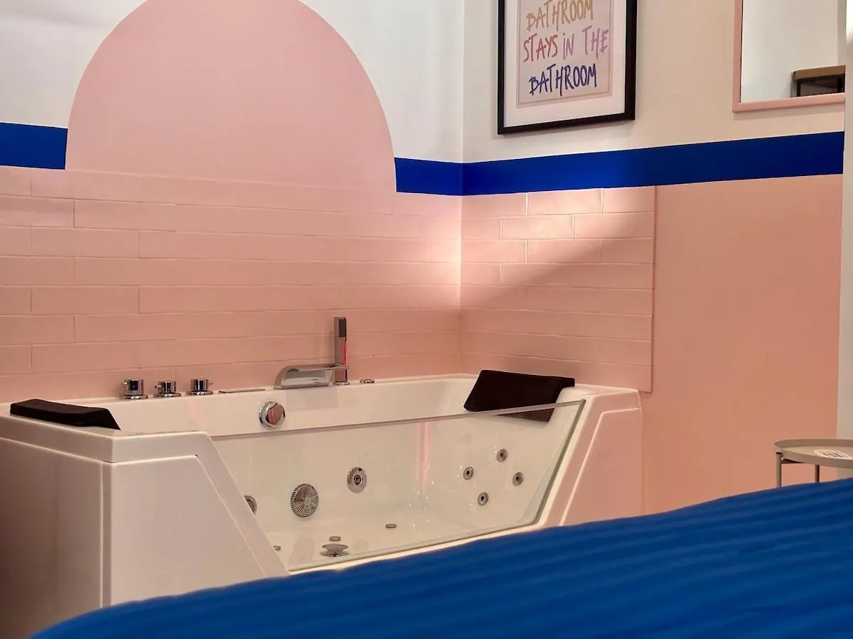 La Sixtys Room Loveroom Castres  0*, Castres (Tarn) Frankreich