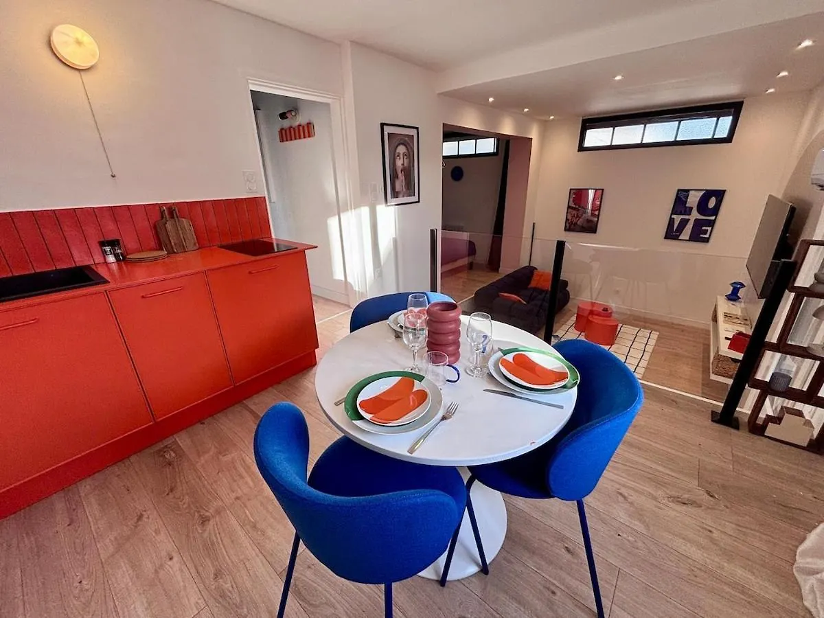 Apartment La Sixtys Room Loveroom Castres  Frankreich