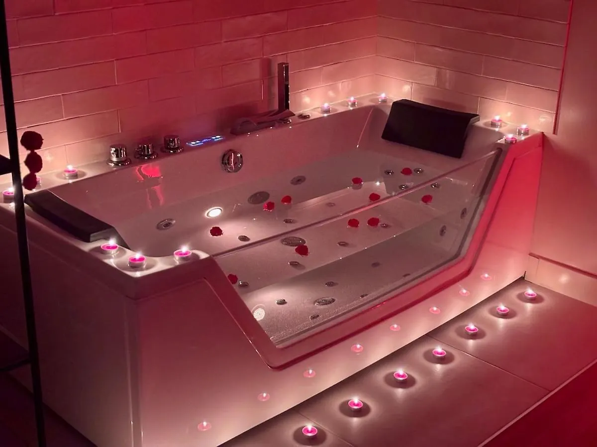 La Sixtys Room Loveroom Castres  Frankreich