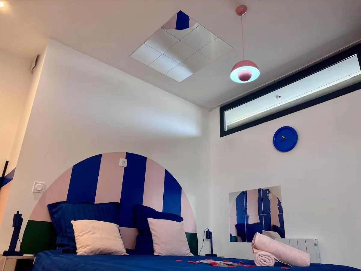 La Sixtys Room Loveroom Castres  Apartment
