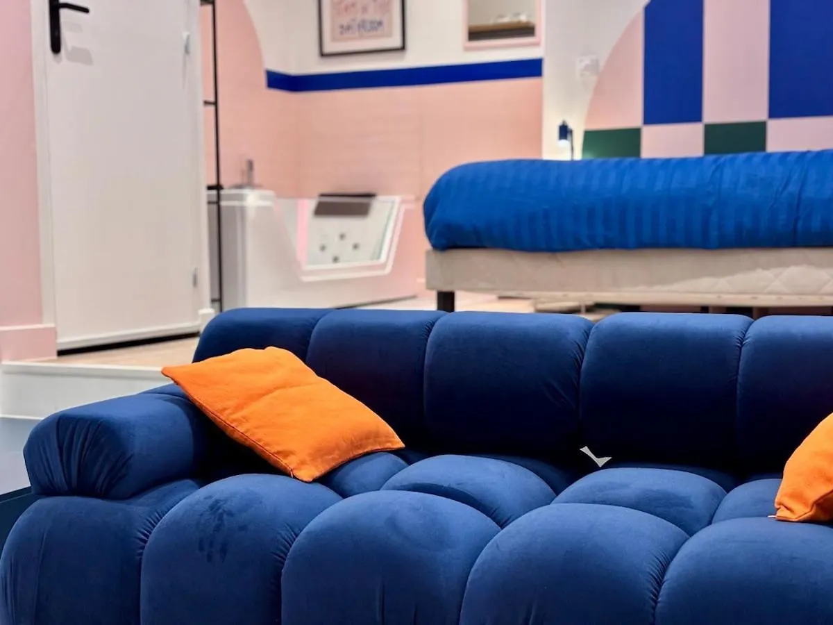 La Sixtys Room Loveroom Castres  Frankreich